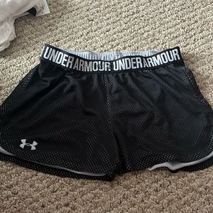 Underarmour athletic shorts